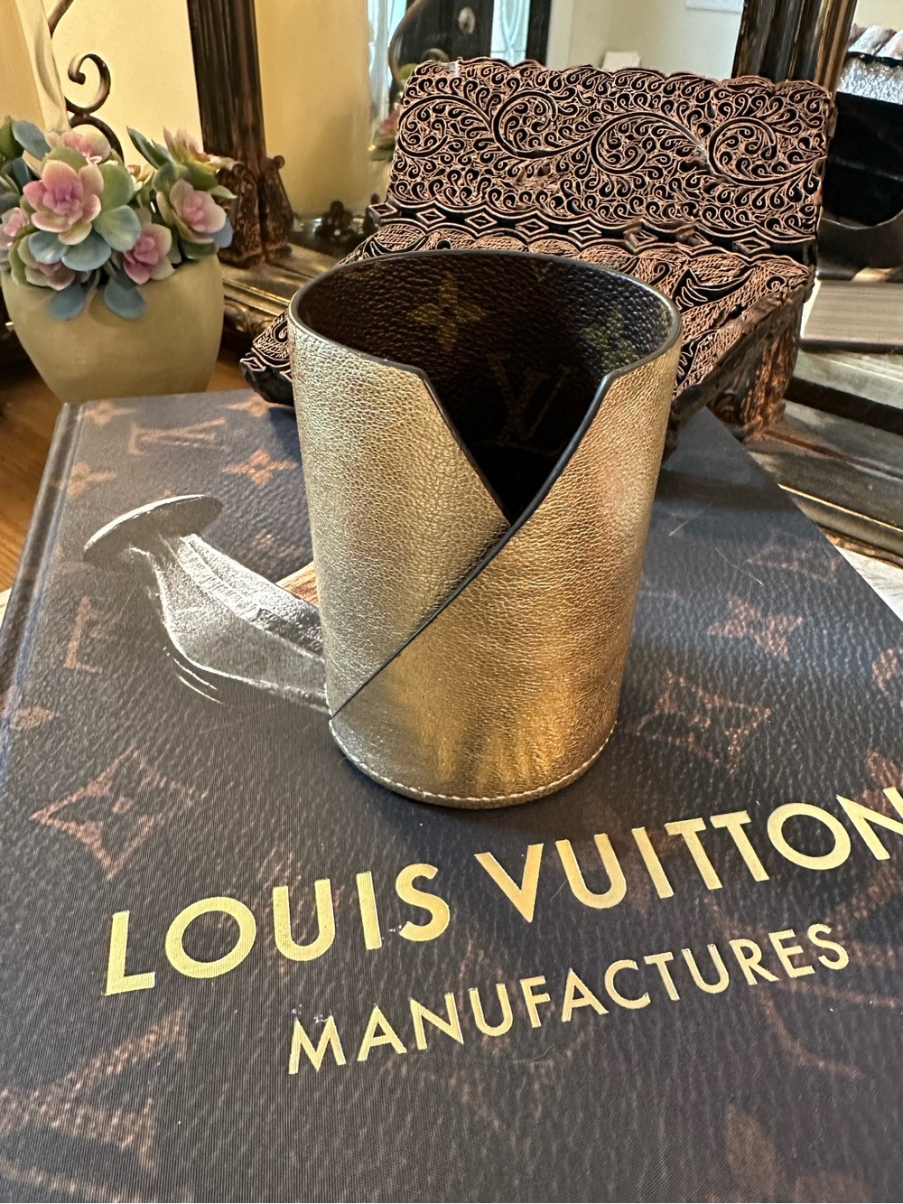 Custom Leather Pen holder (can be customized)